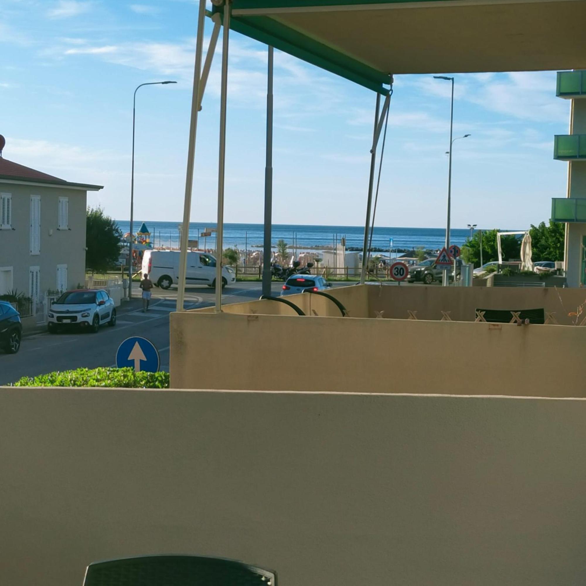Appartamento Azzurro Pesaro Exteriör bild