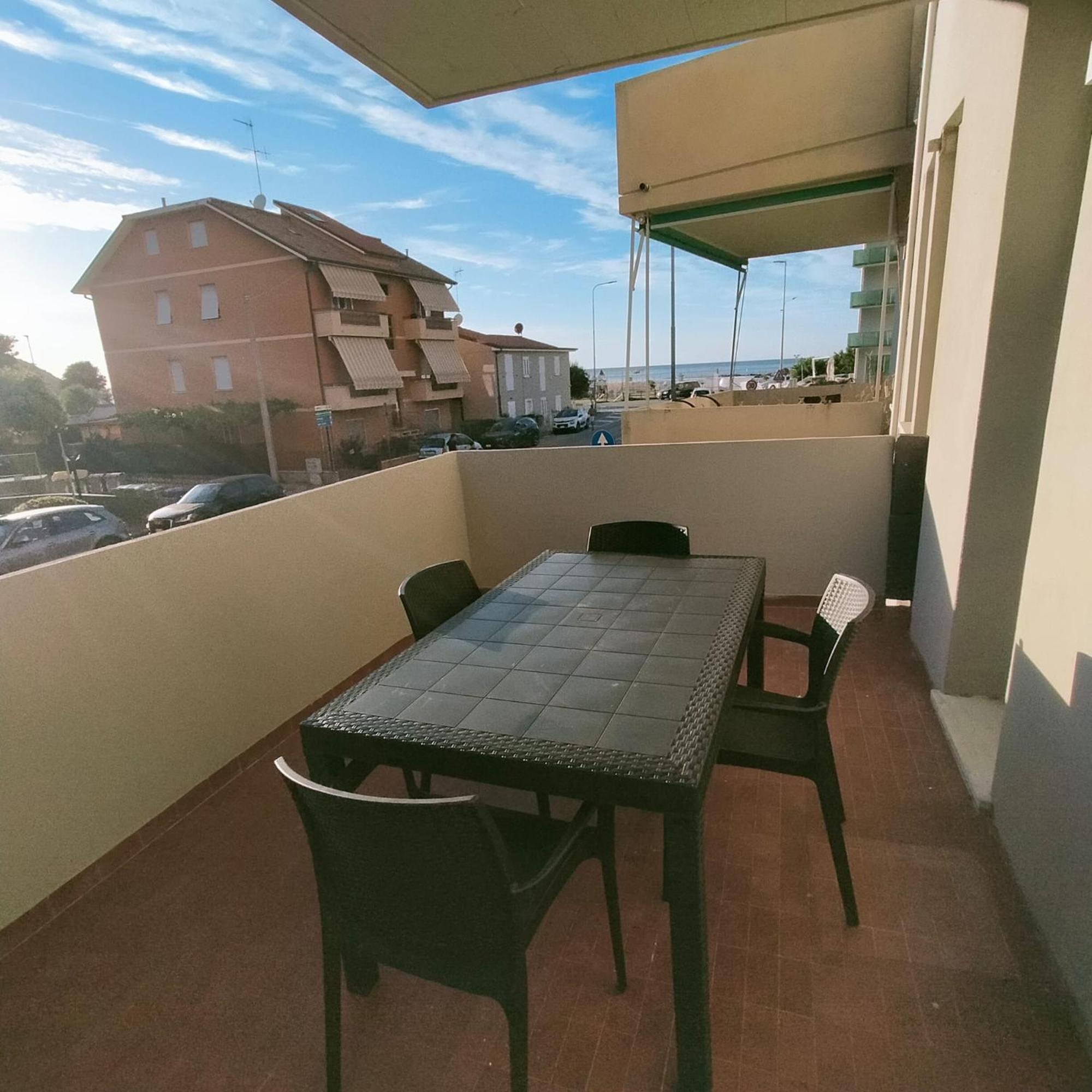 Appartamento Azzurro Pesaro Exteriör bild